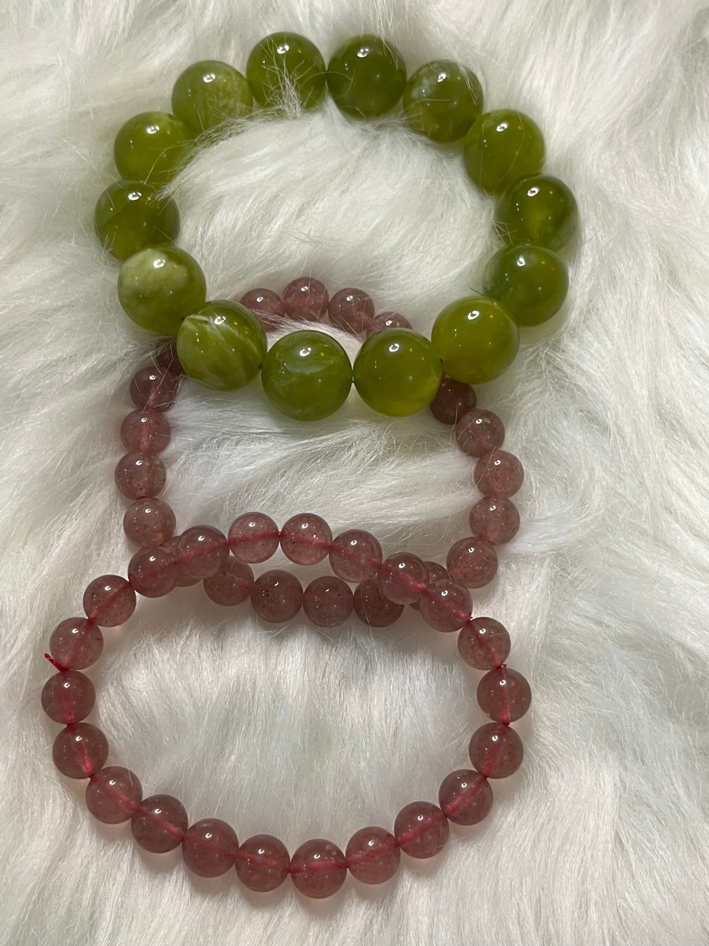 Natural Strawberry Crystal Hand String ( buy 1 get 1 free)