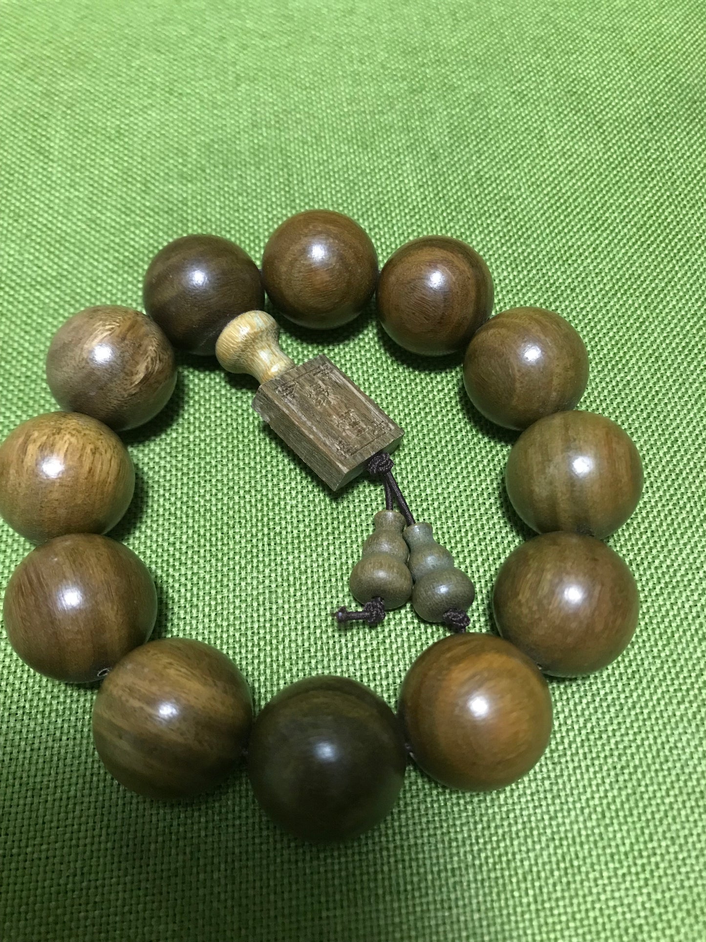 Green sandalwood bracelets