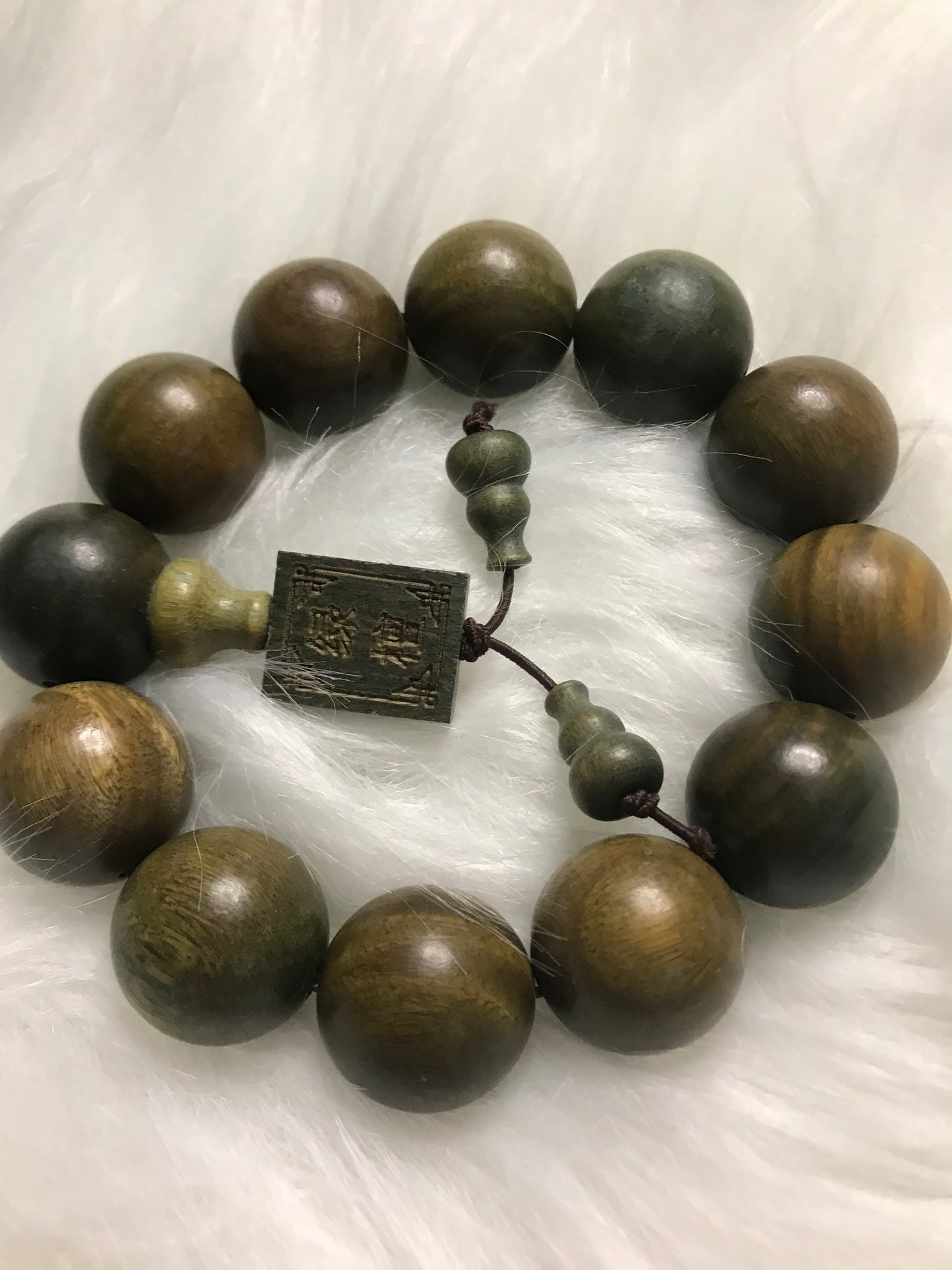 Green sandalwood bracelets
