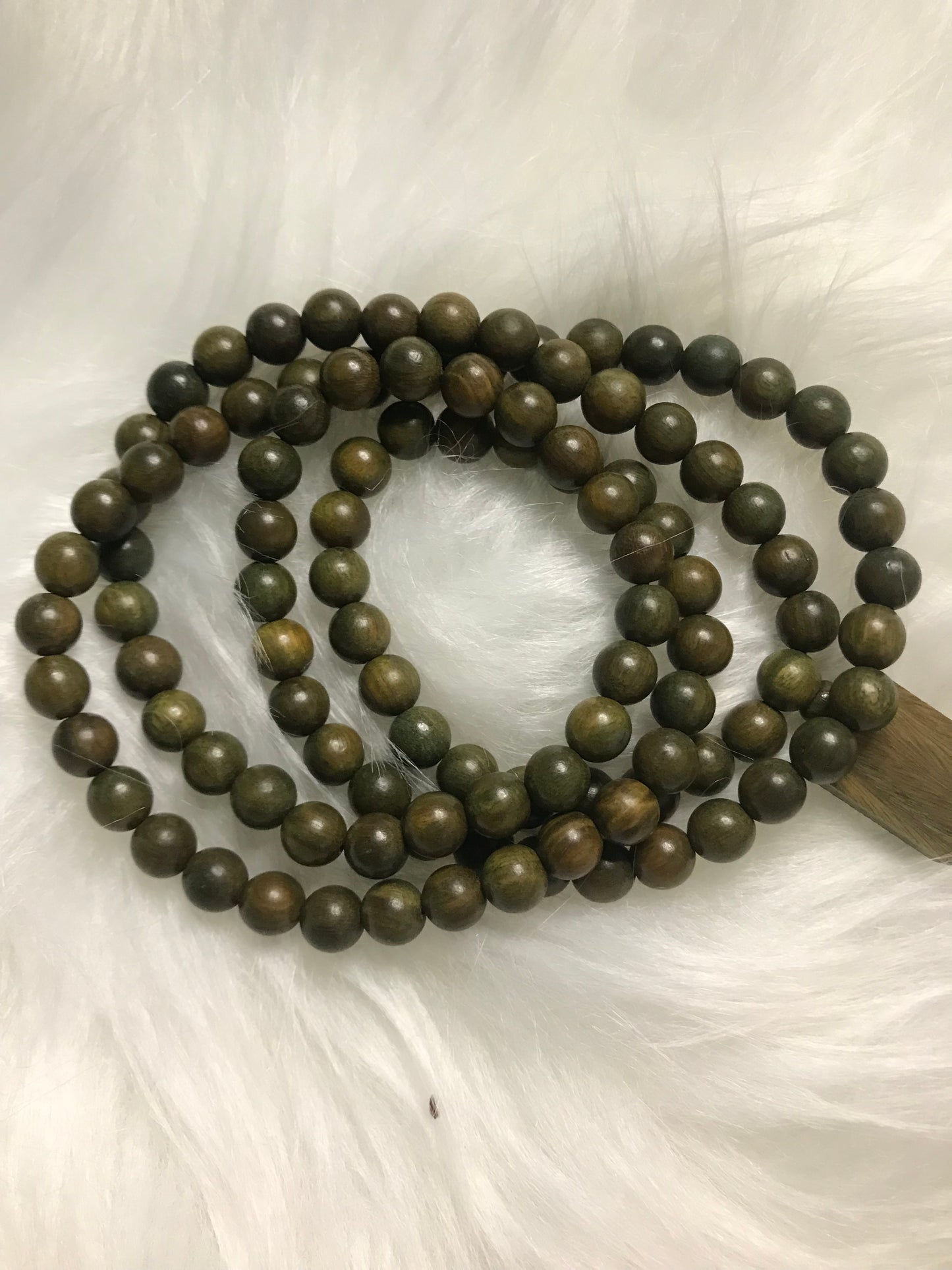 108 green sandalwood bracelets
