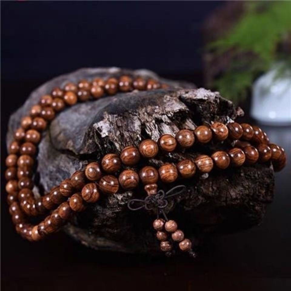 108seeds Zitang huanghuali wooden bracelet or necklace can be used for both purposes.