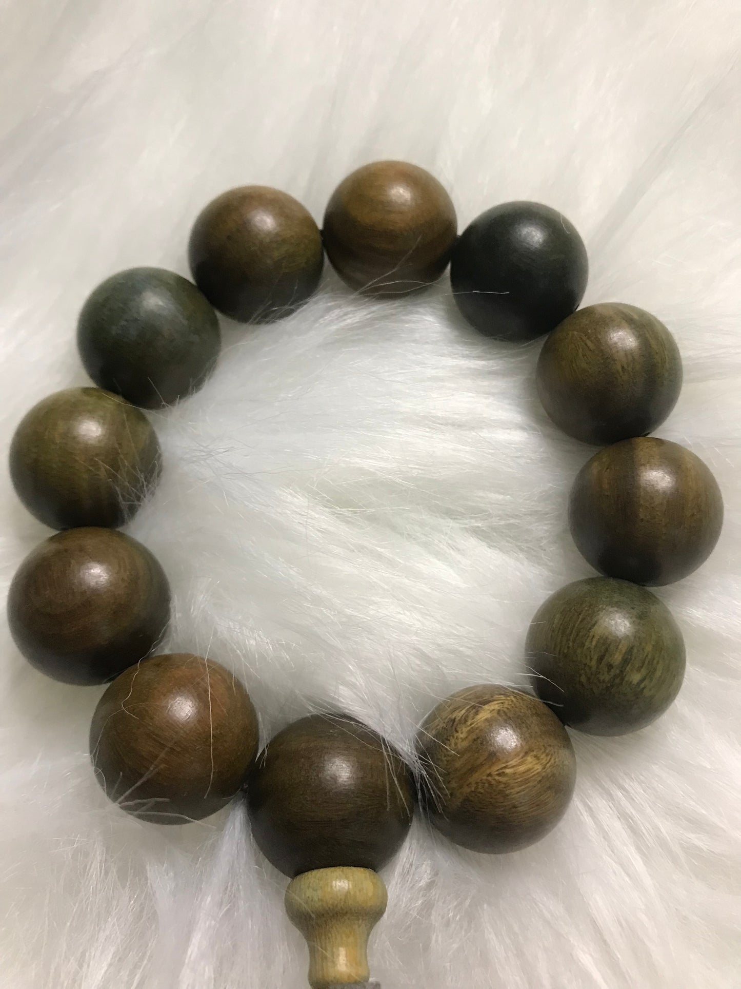 Green sandalwood bracelets