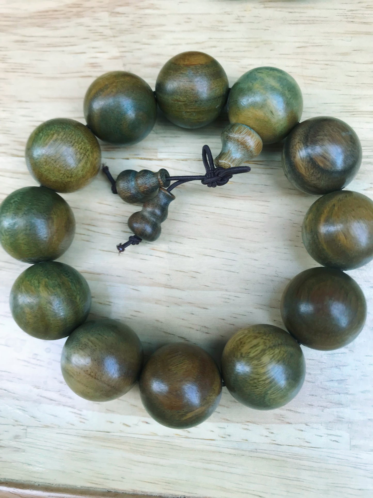 Green sandalwood bracelets