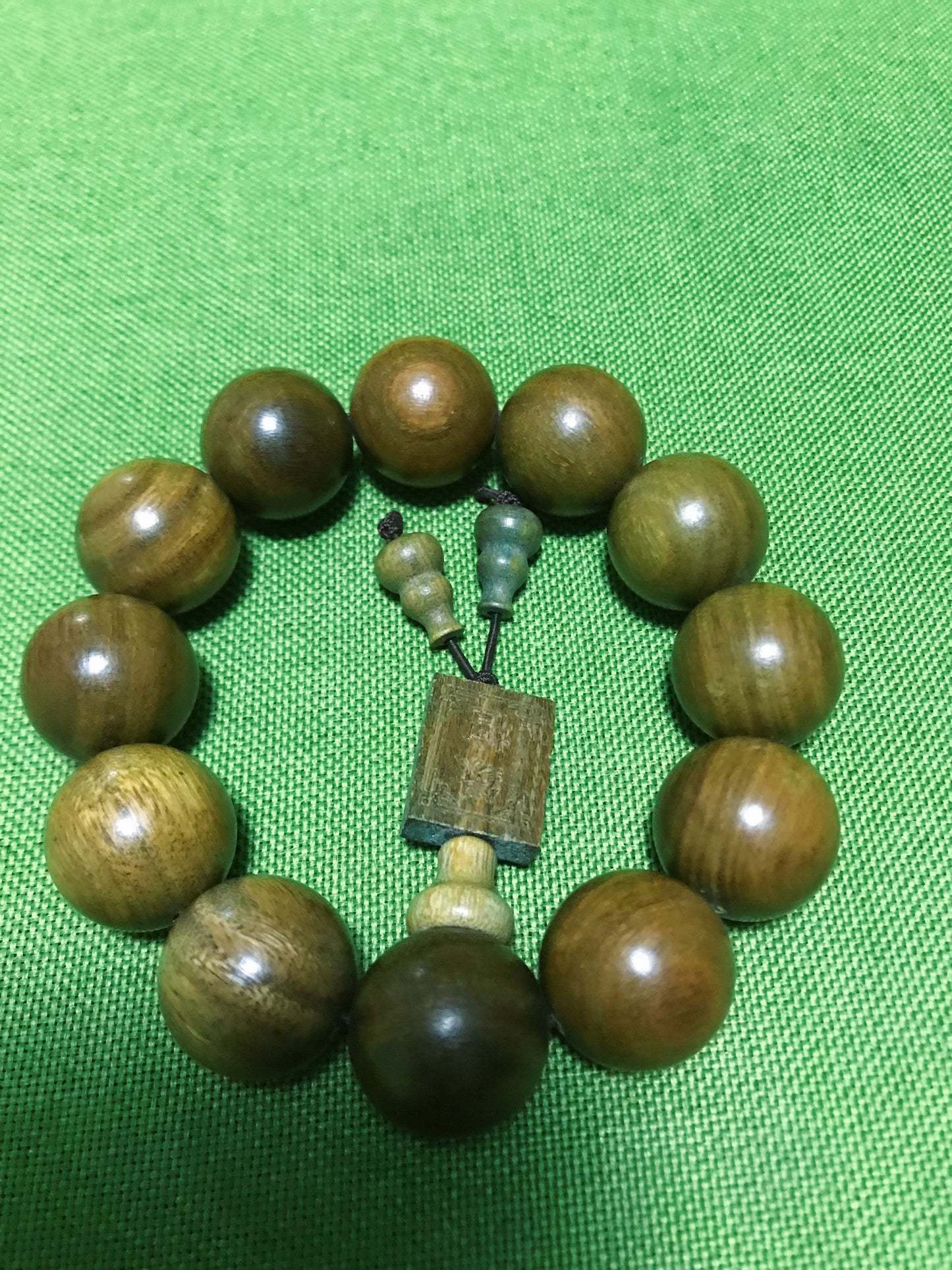 Green sandalwood bracelets