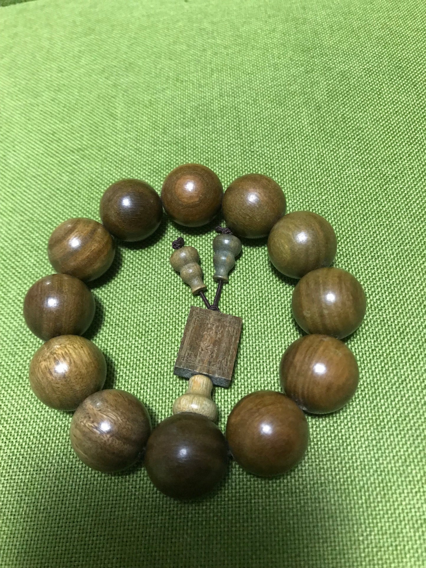 Green sandalwood bracelets
