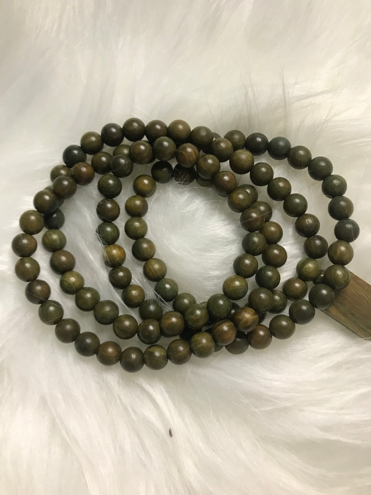 108 green sandalwood bracelets